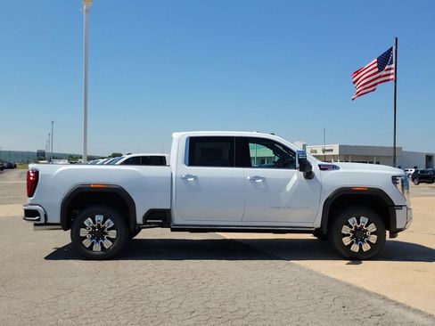 New 2026 GMC Sierra 2500 Denali w/ Denali Reserve Package AWD/4WD image 7