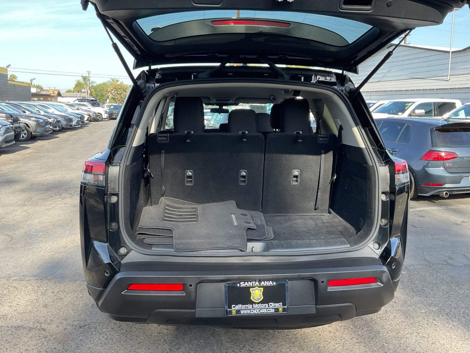 Used 2024 Nissan Pathfinder S FWD image 25