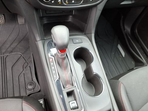 Used 2022 Chevrolet Equinox RS image 33