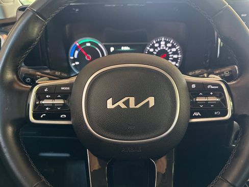 Used 2022 Kia Sorento S FWD image 32