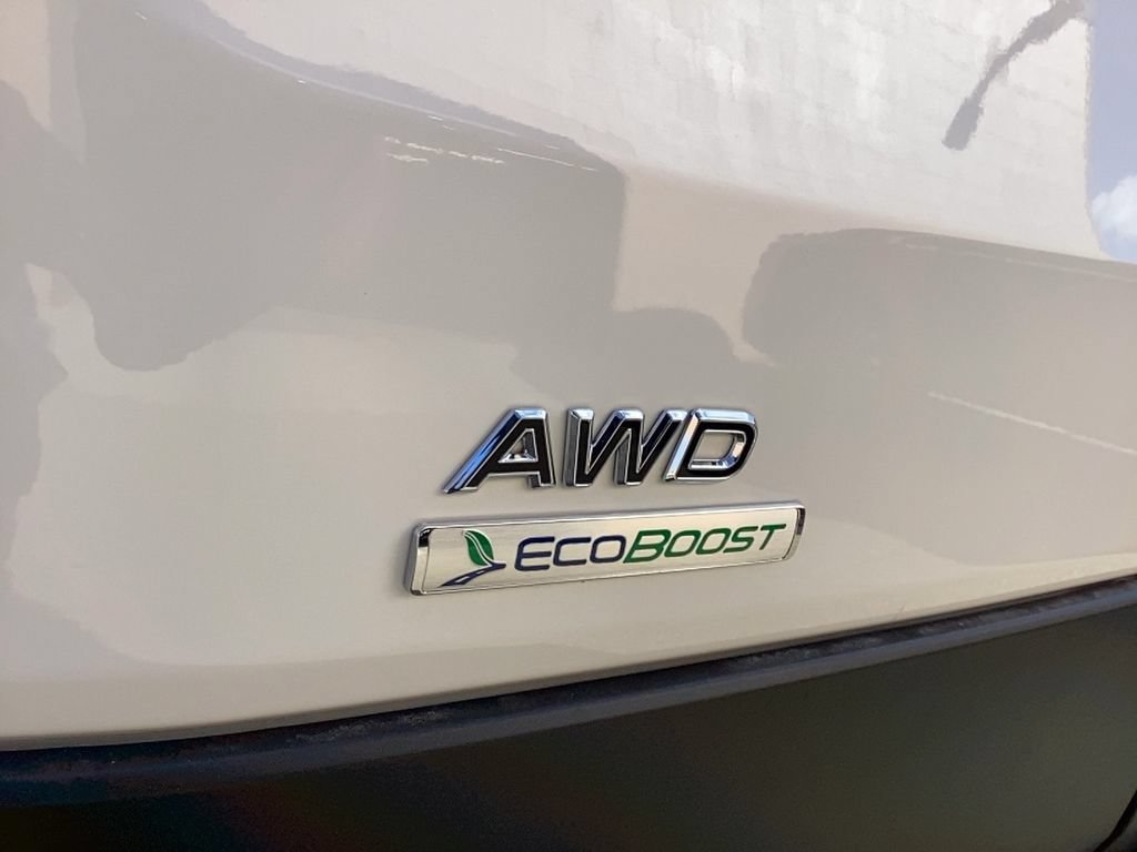 Used 2025 Ford Transit 250 Low Roof AWD w/ Load Area Protection Package image 25