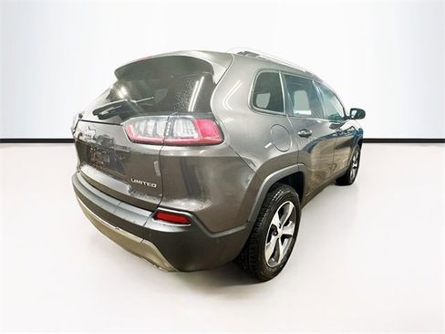Used 2021 Jeep Cherokee Limited image 7