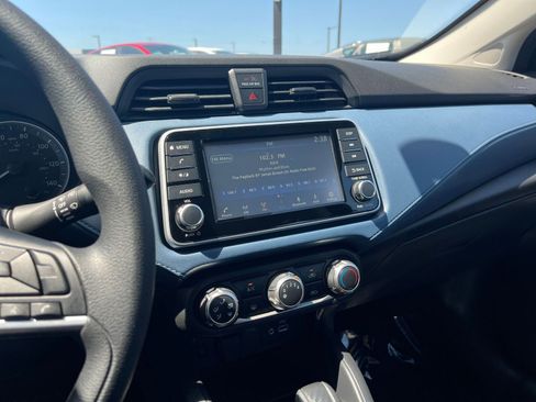 Used 2025 Nissan Versa SV FWD image 17