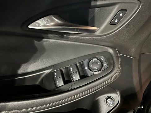 Used 2023 Buick Encore GX Select w/ Sport Touring Package image 17