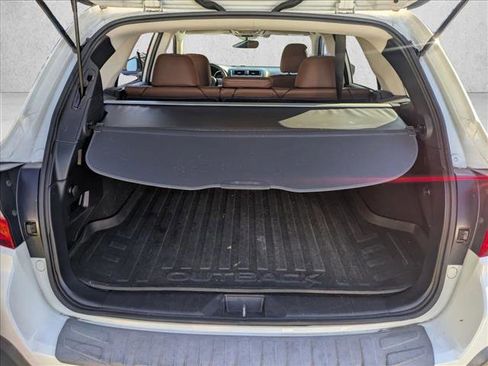 Used 2018 Subaru Outback 3.6R Touring image 6
