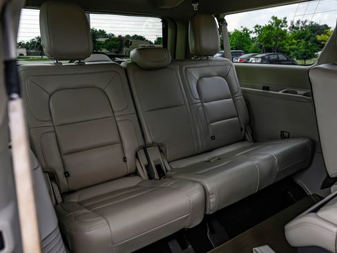 Used 2020 Lincoln Navigator L Reserve w/ Equipment Group 208A Reserve AWD/4WD image 43
