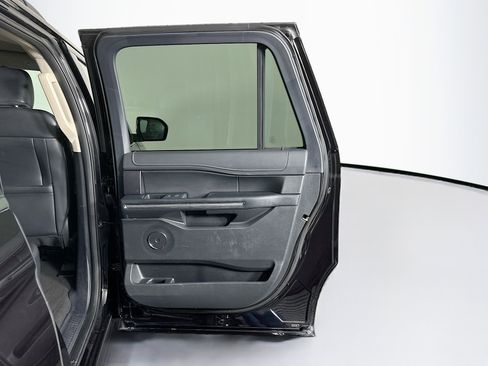 Used 2024 Ford Expedition Max XLT image 32