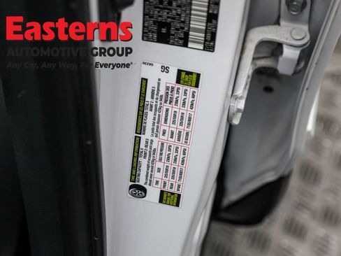 Used 2022 Toyota Corolla Cross XLE w/ Convenience Package image 32