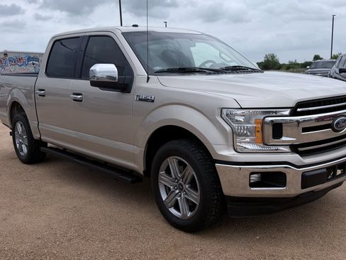 Used 2018 Ford F150 XLT image 3