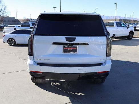 Used 2026 Cadillac Escalade Sport w/ Touring Package image 5