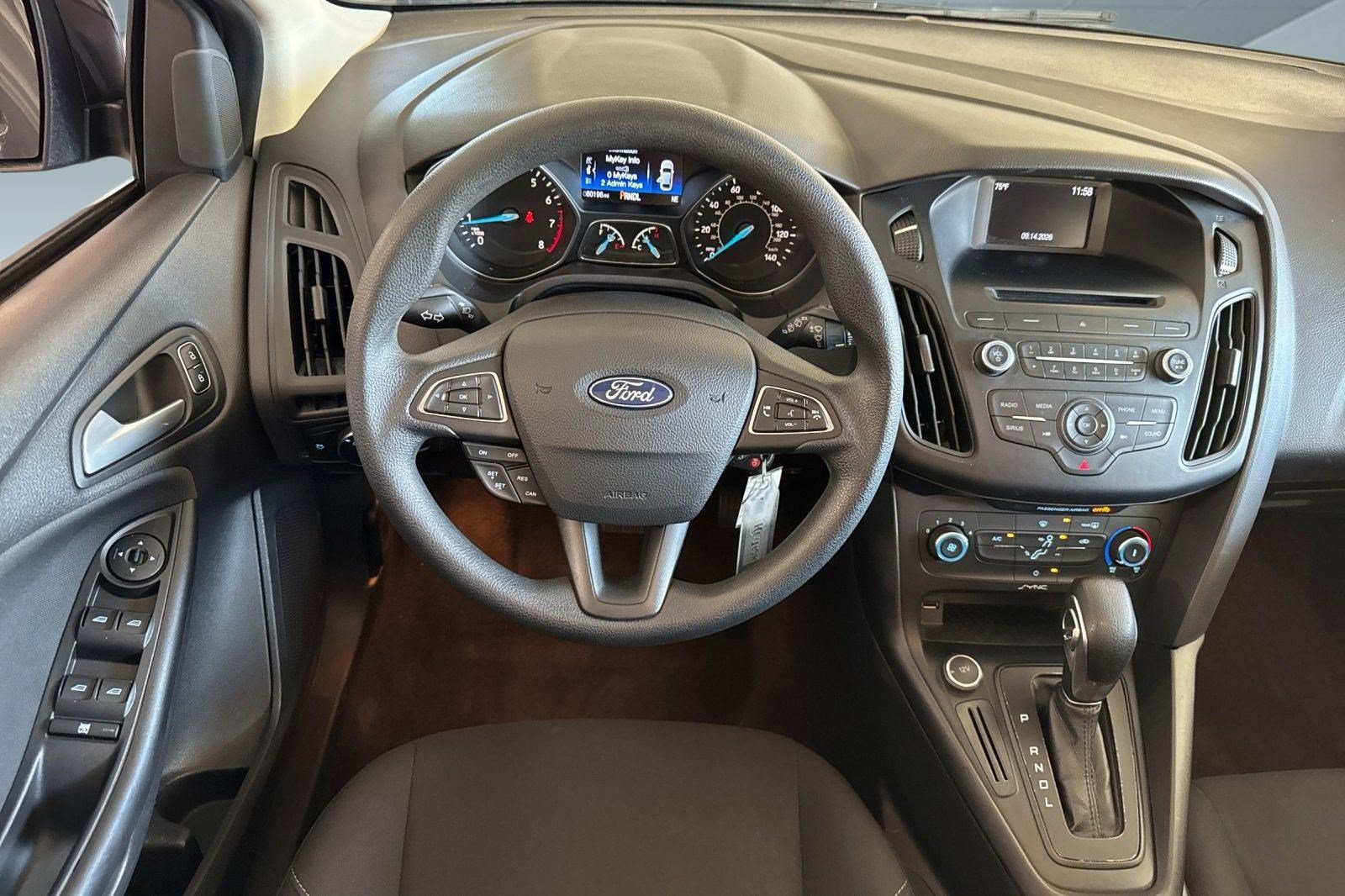 Used 2017 Ford Focus SE FWD image 27
