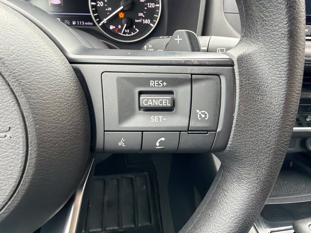 Used 2024 Nissan Rogue S FWD image 23