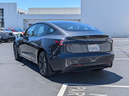 Used 2025 Tesla Model 3 Long Range RWD image 8