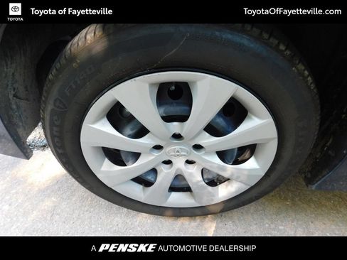 Used 2025 Toyota Corolla LE FWD image 7