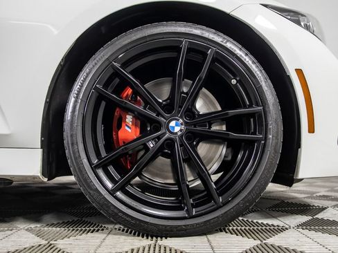 Used 2024 BMW 330i Sedan w/ M Sport Package RWD image 40