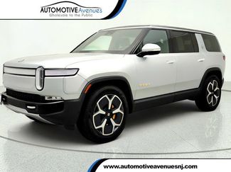 Used 2024 Rivian R1S Adventure AWD/4WD video 1