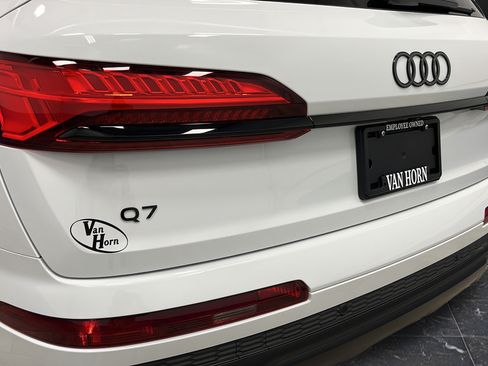 Used 2025 Audi Q7 3.0T Premium Plus w/ Premium Plus Package AWD/4WD image 42