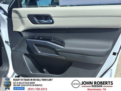 New 2026 Nissan Pathfinder SL w/ SL Premium Package FWD image 21