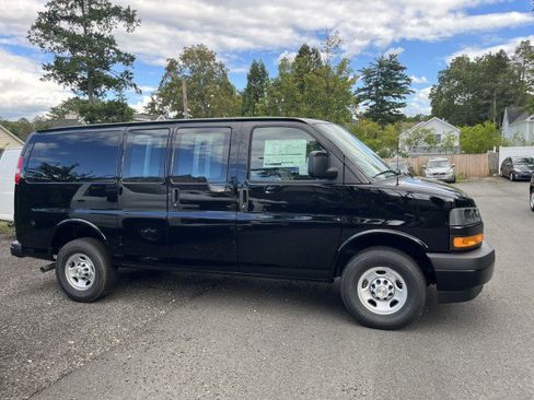 New 2025 Chevrolet Express 2500 w/ Driver Convenience Package image 6