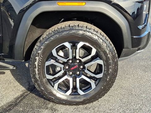 New 2025 GMC Canyon AT4 w/ Nightfall Edition AWD/4WD image 6