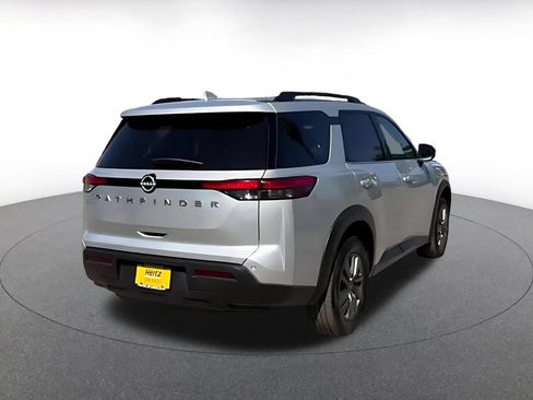 Used 2025 Nissan Pathfinder SV FWD image 14