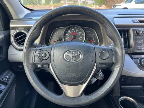 Used 2013 Toyota RAV4 XLE FWD image 18