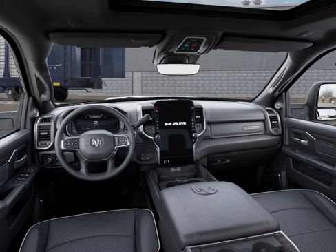 New 2026 RAM 2500 Laramie AWD/4WD image 8