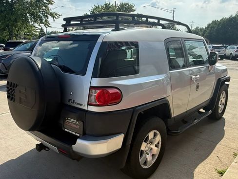 Used 2008 Toyota FJ Cruiser 4WD image 3