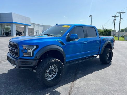 Used 2019 Ford F150 Raptor w/ Equipment Group 802A Luxury AWD/4WD image 3