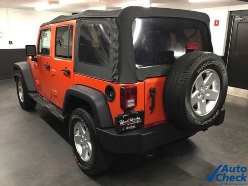 Used 2015 Jeep Wrangler Unlimited Sport w/ Quick Order Package 24S AWD/4WD image 7