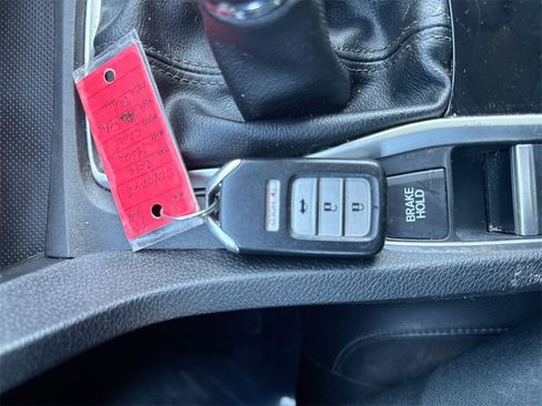 Used 2019 Honda Civic Sport image 36