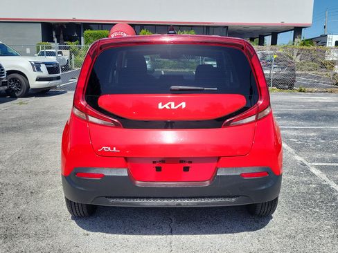 Used 2022 Kia Soul LX w/ Technology Package FWD image 5