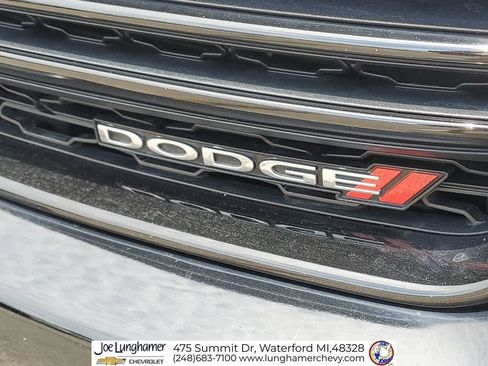 Used 2017 Dodge Charger SXT w/ AWD Premium Group image 34