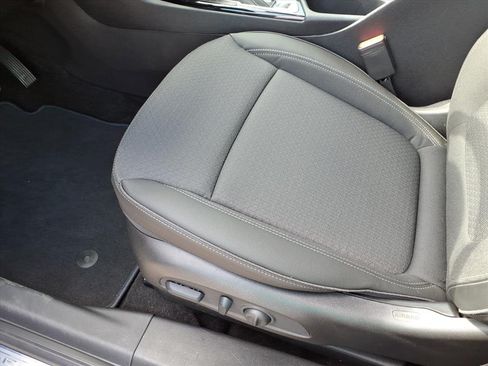 Used 2023 Buick Encore GX Preferred w/ Cold Weather Comfort Package FWD image 21