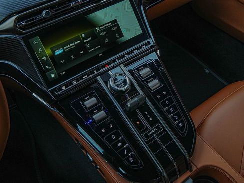 New 2026 Aston Martin V8 Vantage S image 25