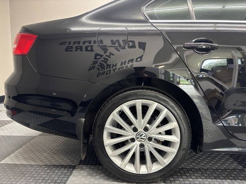 Used 2015 Volkswagen Jetta SE FWD image 6
