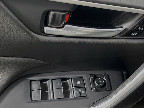 Used 2022 Toyota RAV4 XLE Premium AWD/4WD image 17