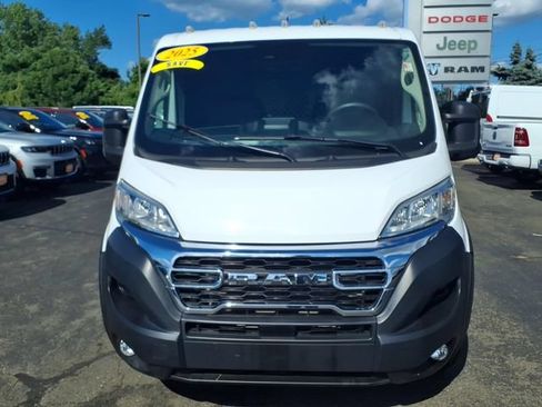 Used 2025 RAM ProMaster 2500 w/ U-Haul Equipment Group FWD image 2