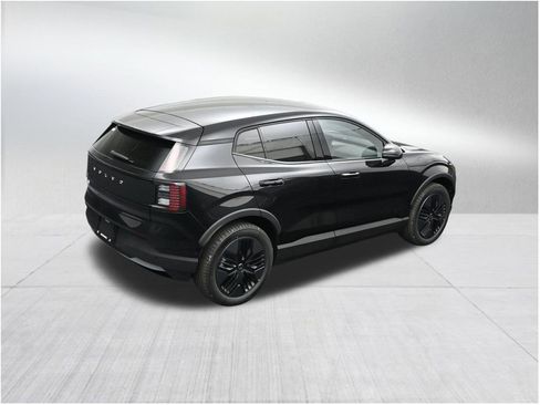 New 2026 Volvo EX30 Cross Country Ultra AWD/4WD image 17