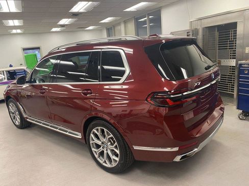 Used 2024 BMW X7 xDrive40i image 27