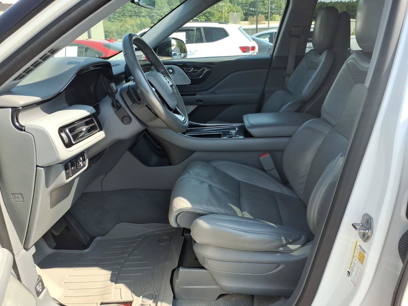 Used 2020 Lincoln Aviator Reserve w/ Equipment Group 202A AWD/4WD image 9