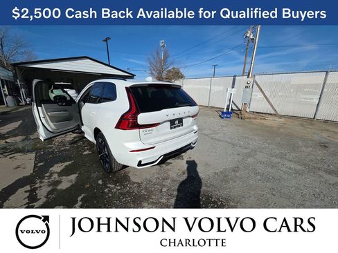 New 2026 Volvo XC60 B5 Ultra w/ Protection Package Premier image 37