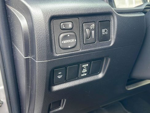 Used 2021 Toyota 4Runner Venture w/ Moonroof Package AWD/4WD image 16