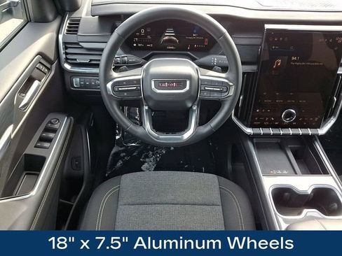 Used 2025 GMC Acadia Elevation image 17