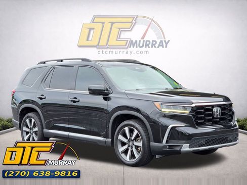 Used 2023 Honda Pilot Touring image 1