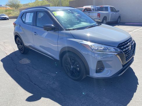 Used 2022 Nissan Kicks SR image 5