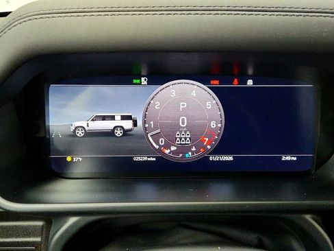 Used 2024 Land Rover Defender 130 X-Dynamic SE AWD/4WD image 14