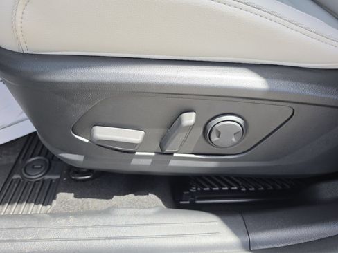 New 2026 Hyundai Tucson Limited FWD image 25