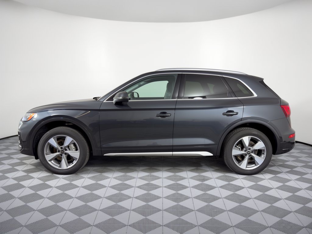 Certified 2024 Audi Q5 2.0T Premium Plus w/ Premium Plus Package AWD/4WD image 2