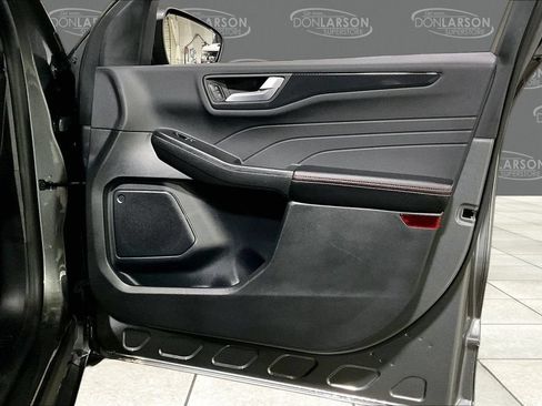 Certified 2024 Ford Escape ST-Line w/ Tech Pack #1 AWD/4WD image 16